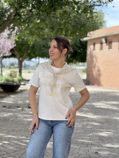 Camiseta primavera bordada pañuelo incluido
