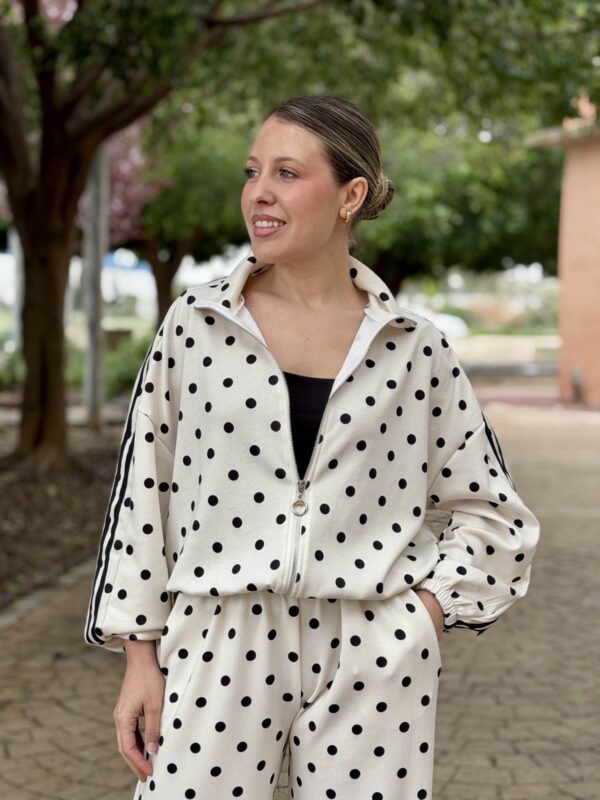 Conjunto lunares crudo - Imagen 2