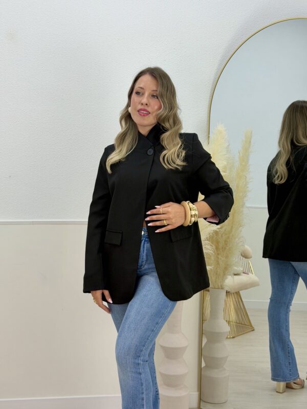 Blazer cruzada negro - Imagen 3