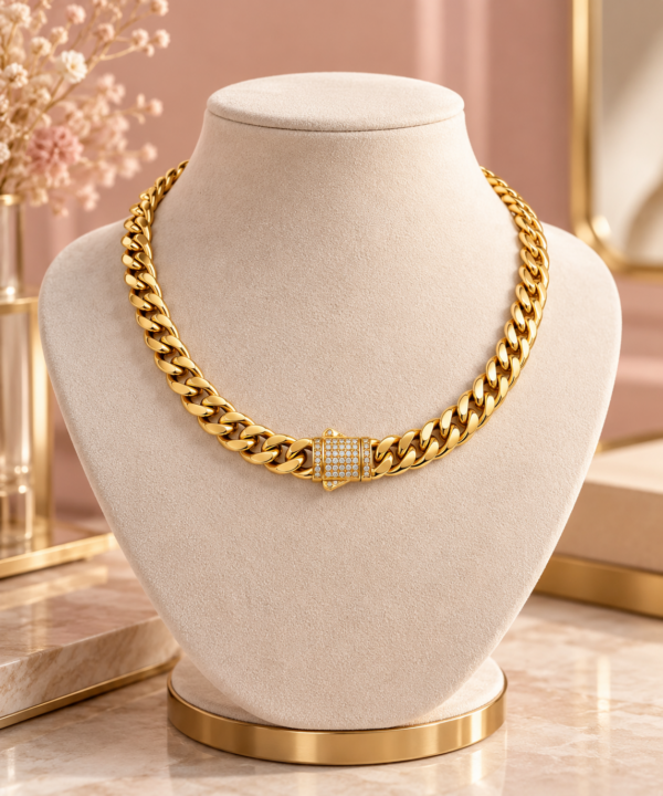 Collar acero cubana