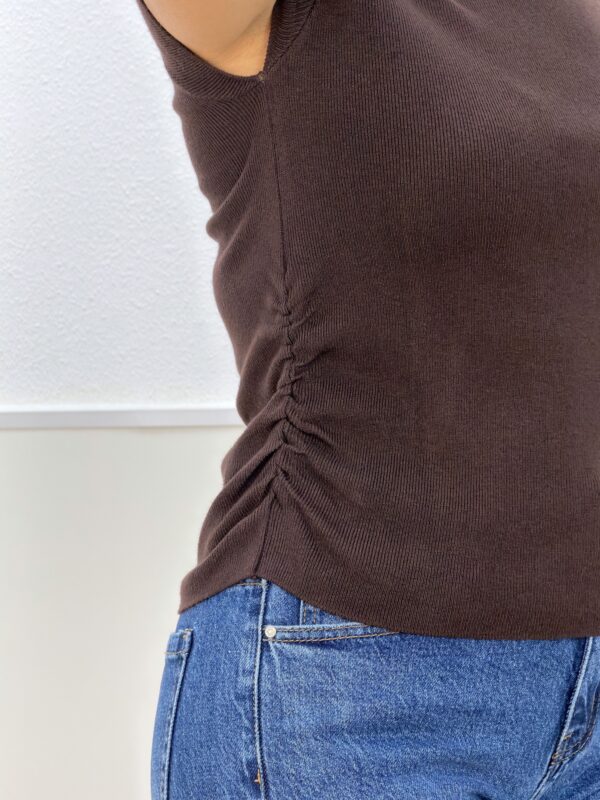 Camiseta punto dalia chocolate - Imagen 2