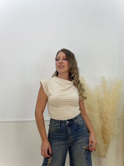 Camiseta Carla beige